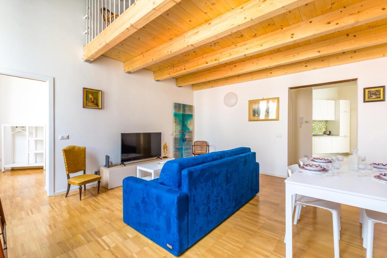Nova Stylish House In Center By Napoliapartments 외부 사진