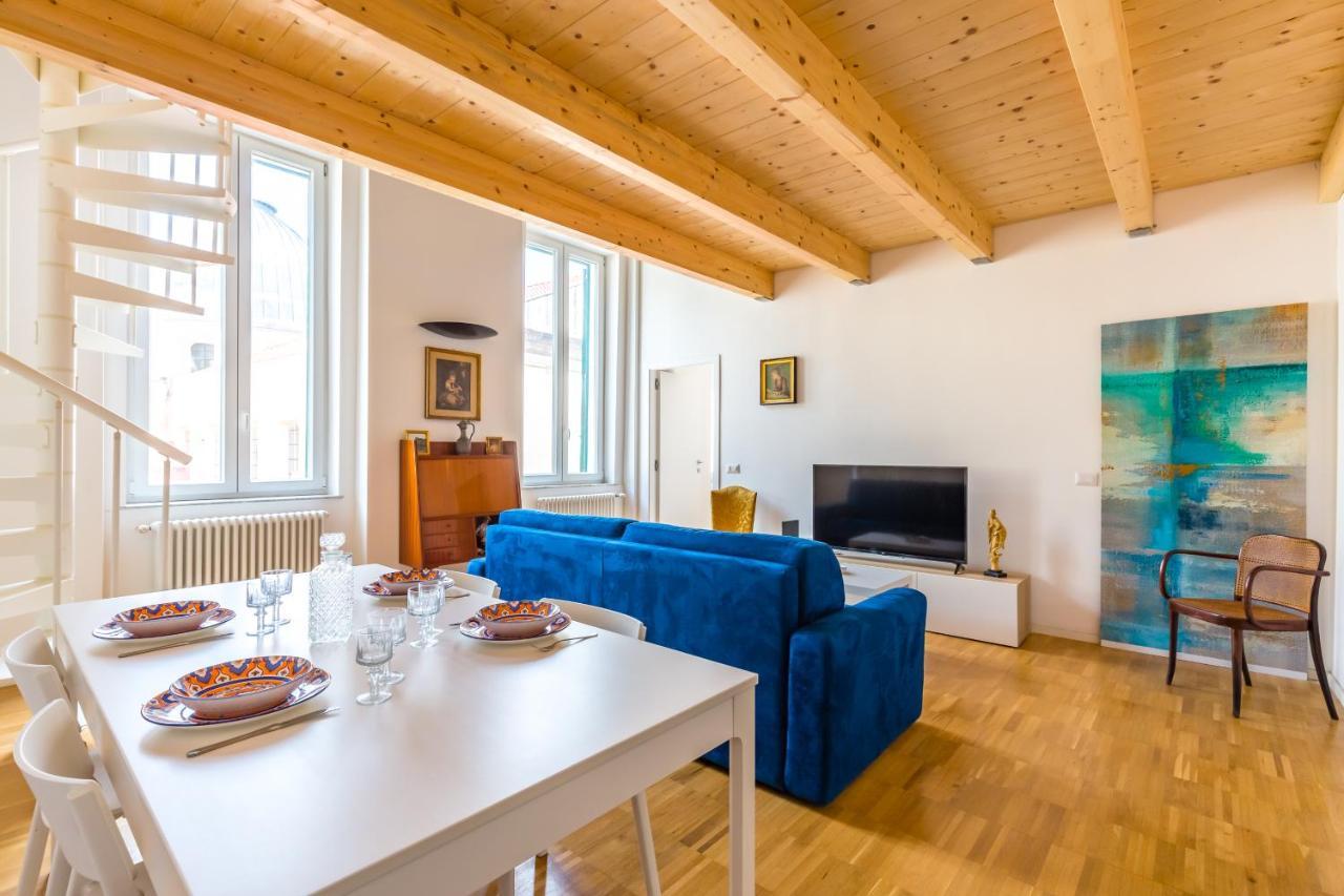 Nova Stylish House In Center By Napoliapartments 외부 사진