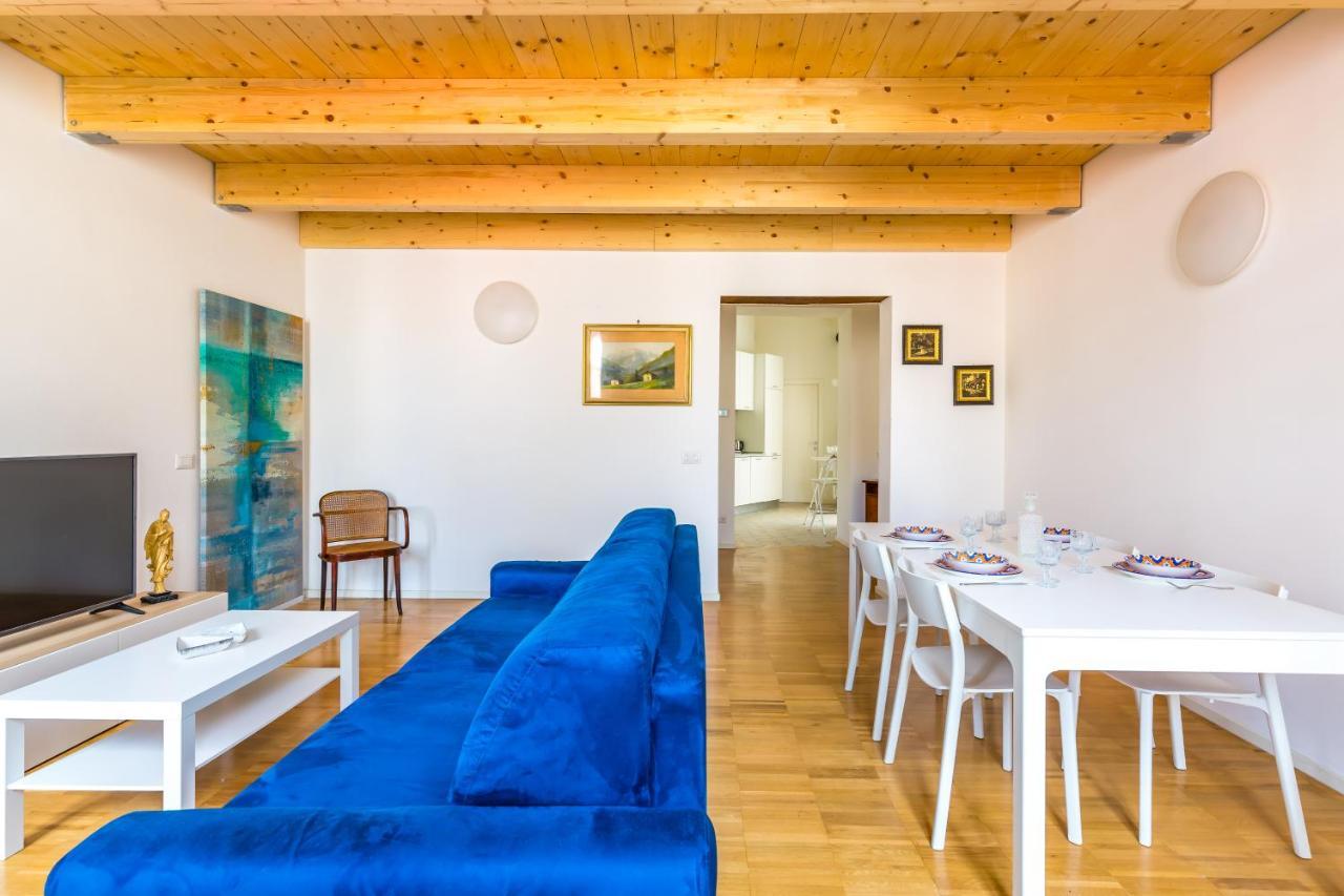 Nova Stylish House In Center By Napoliapartments 외부 사진