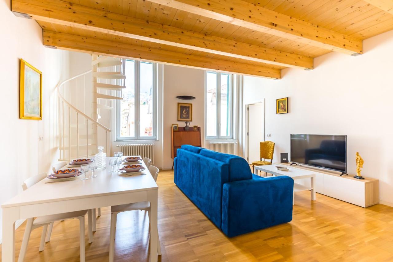 Nova Stylish House In Center By Napoliapartments 외부 사진