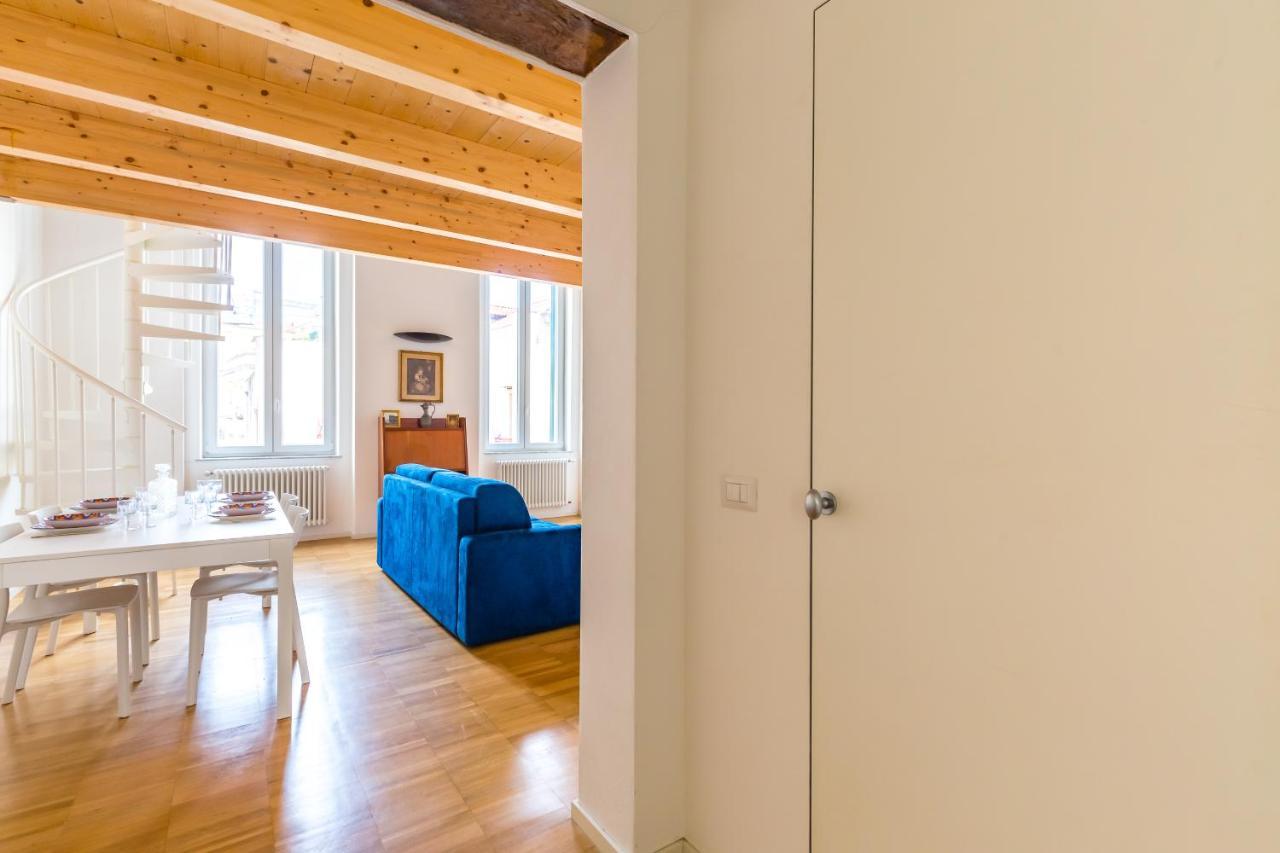 Nova Stylish House In Center By Napoliapartments 외부 사진
